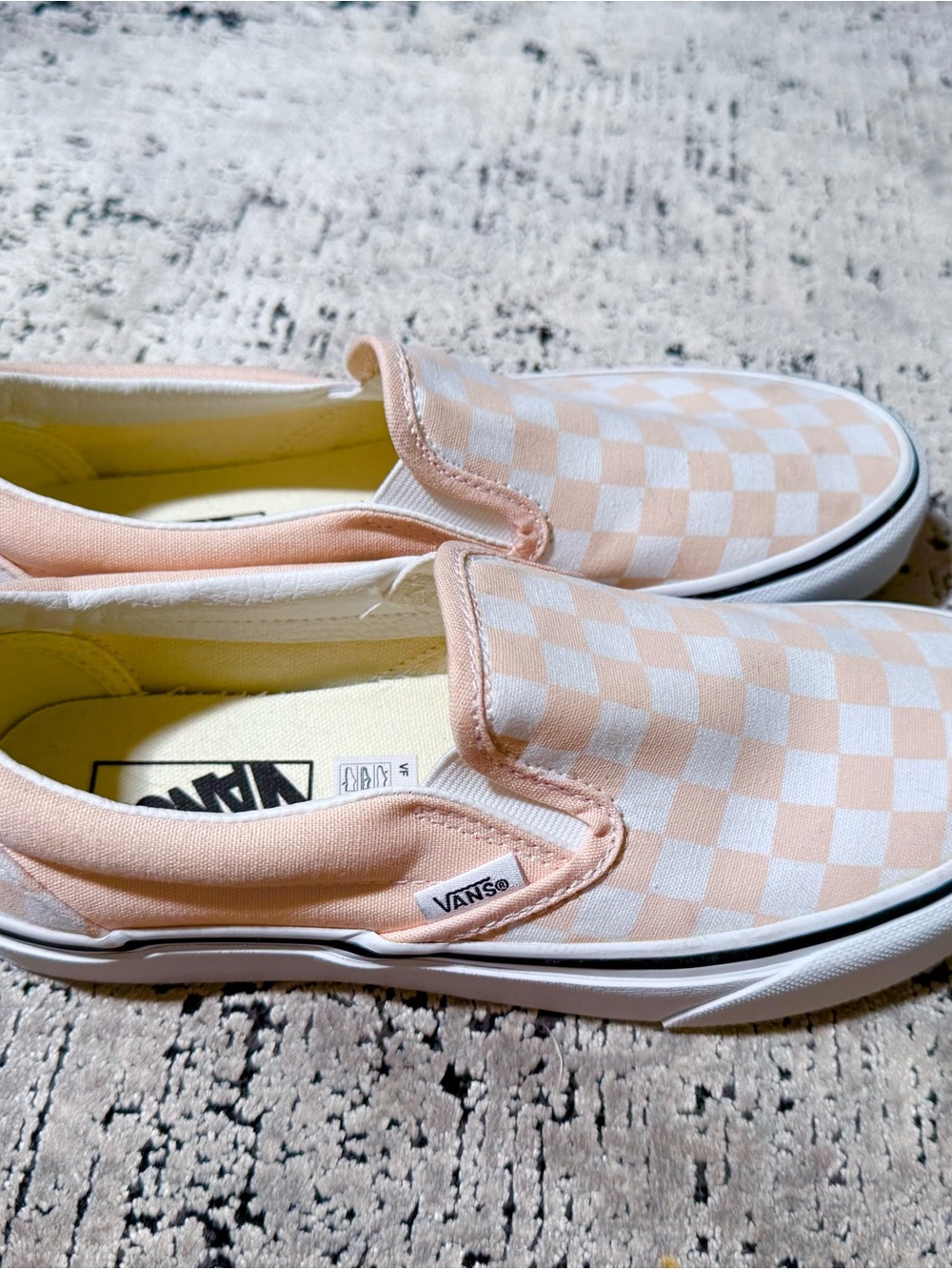 Vans Slip-On Checkerboard Sneakers in Peach and White 71/2 - Picture 5 of 6